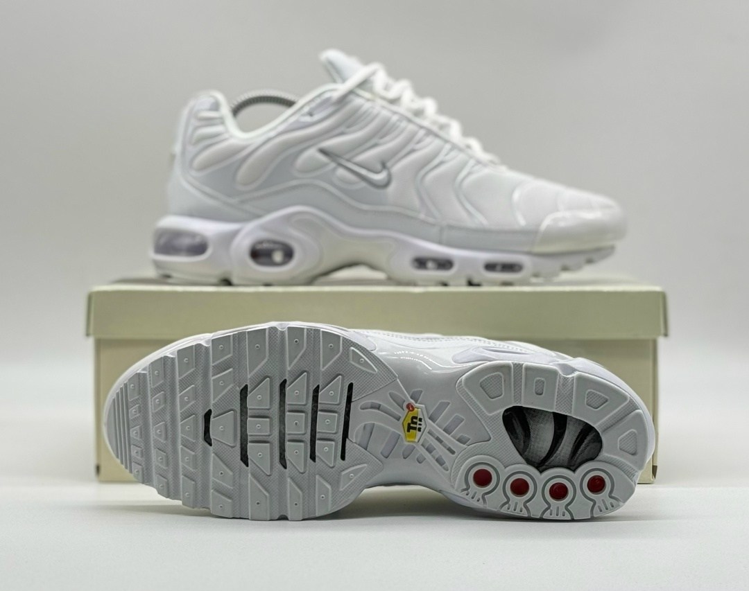 кроссовки nike air max tn plus,nike air max tn plus white,кроссовки,nike air max plus tn,кроссовки nike air max plus