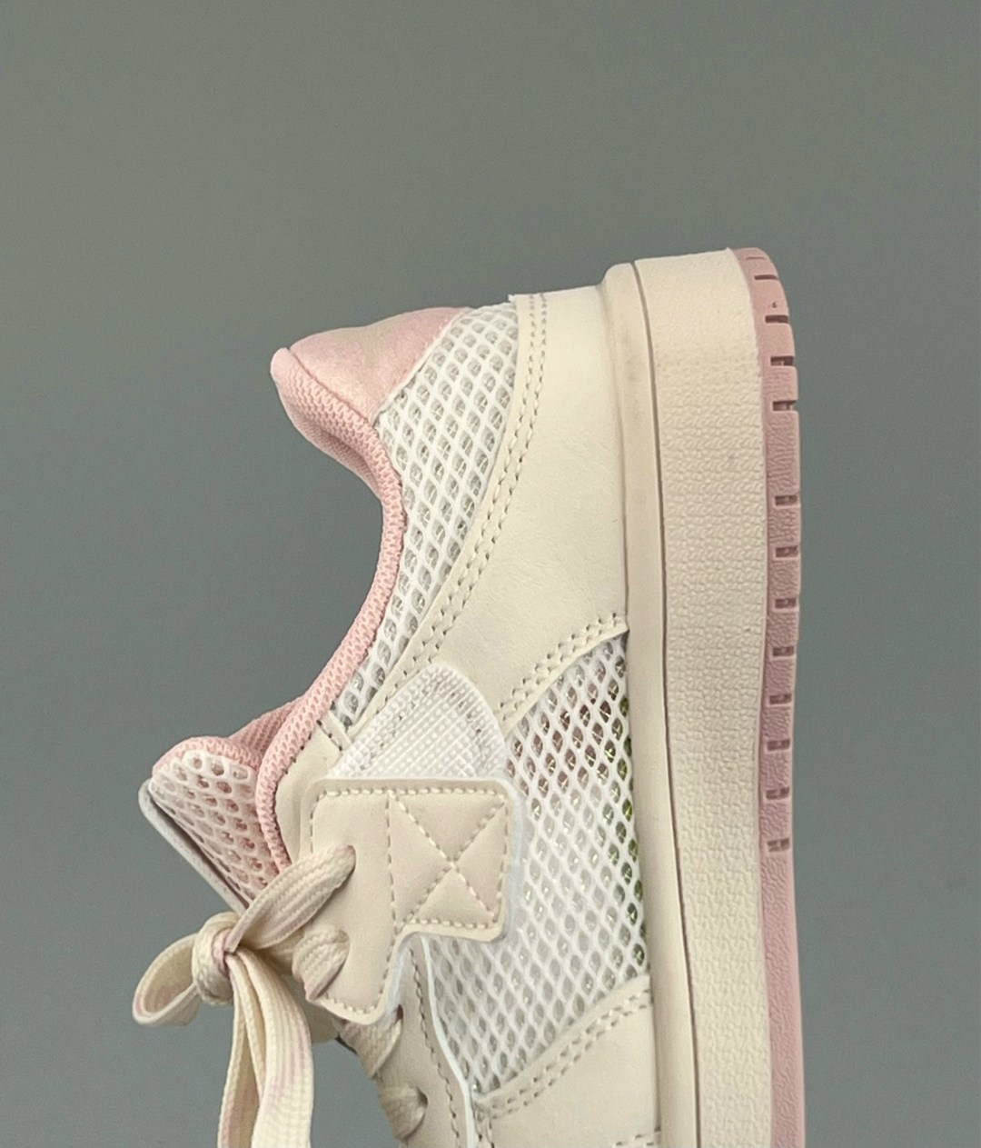 женские кроссовки nike,женские кроссовки,оригинальные кроссовки,nike dunk low pink pigeon,розовые кроссовки
