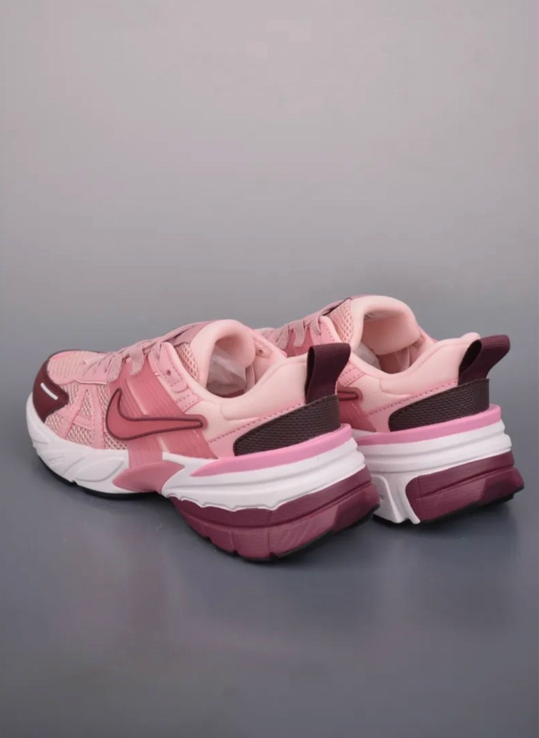 кроссовки,спортивная ,модная ,кроссовки nike женские,женские кроссовки