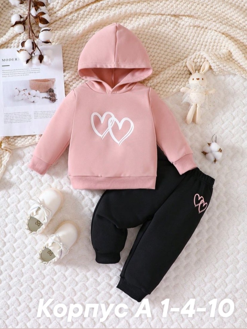 baby heart print sweatshirt & sweatpants,спортивные брюки & худи с принтом сердечка shein,baby girl heart print hoodie sweatpants shein uk,baby girl heart print hoodie sweatpants,детский костюм