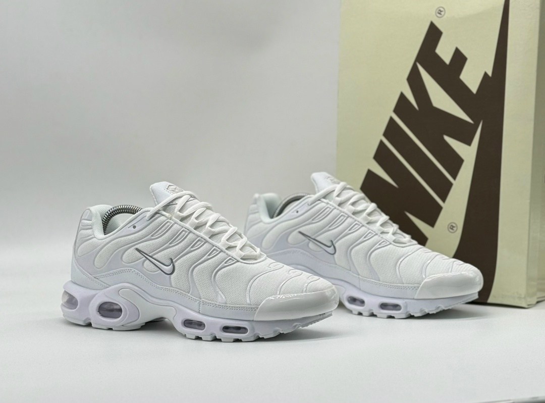 кроссовки nike air max tn plus,nike air max tn plus white,кроссовки,nike air max plus tn,кроссовки nike air max plus