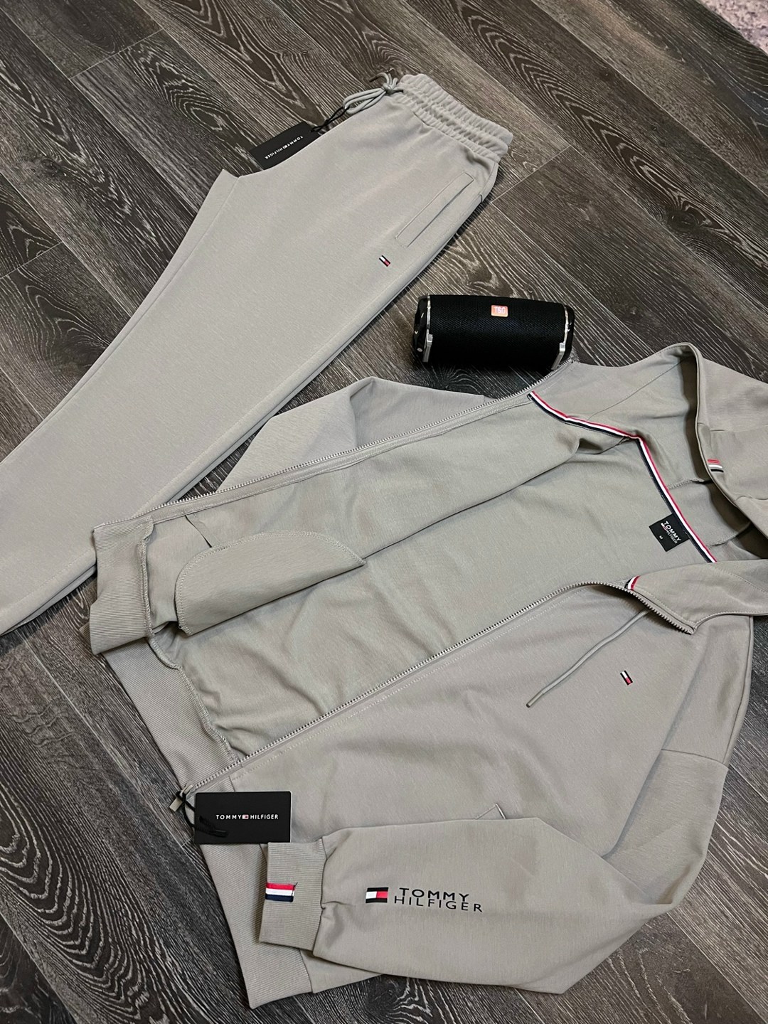 спортивный костюм tommy hilfiger,спортивный костюм томми хилфигер мужские,мужские спортивные костюмы,спортивные костюмы для мужчин,спортивные костюм