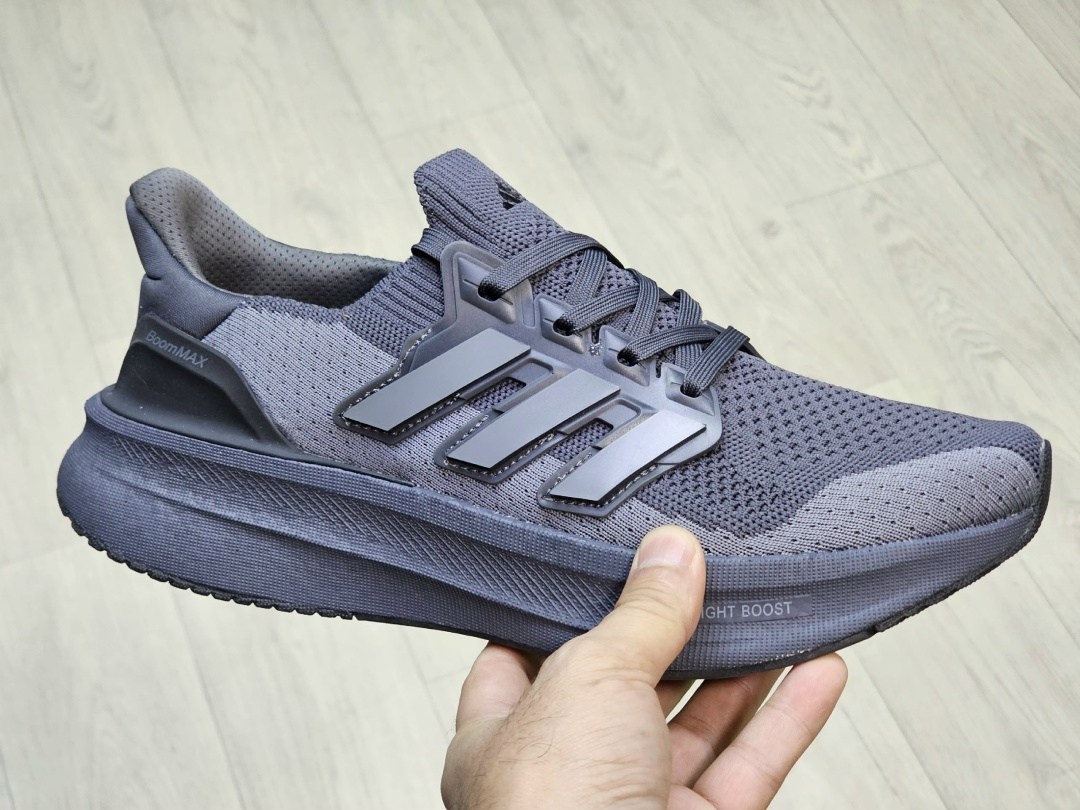 кроссовки adidas,кроссовки женские adidas,кроссовки adidas ultraboost,кроссовки мужские женские adidas,кроссовки