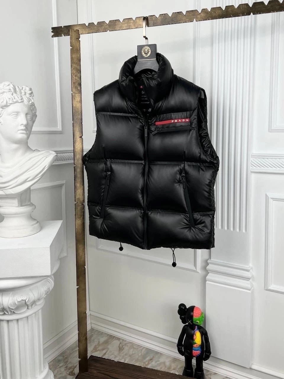 жилетка prada,жилетка пуховая,жилетка мужская прада,жилетка мужская prada,мужской жилет prada