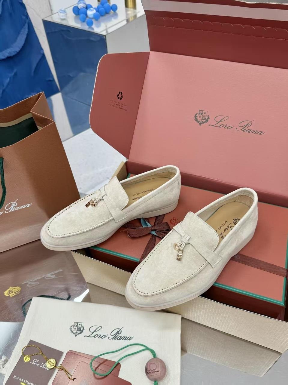 женские лоферы loro piana,замшевые женские лоферы loro piana розовые,,лоферы loro piana,лоферы замшевые