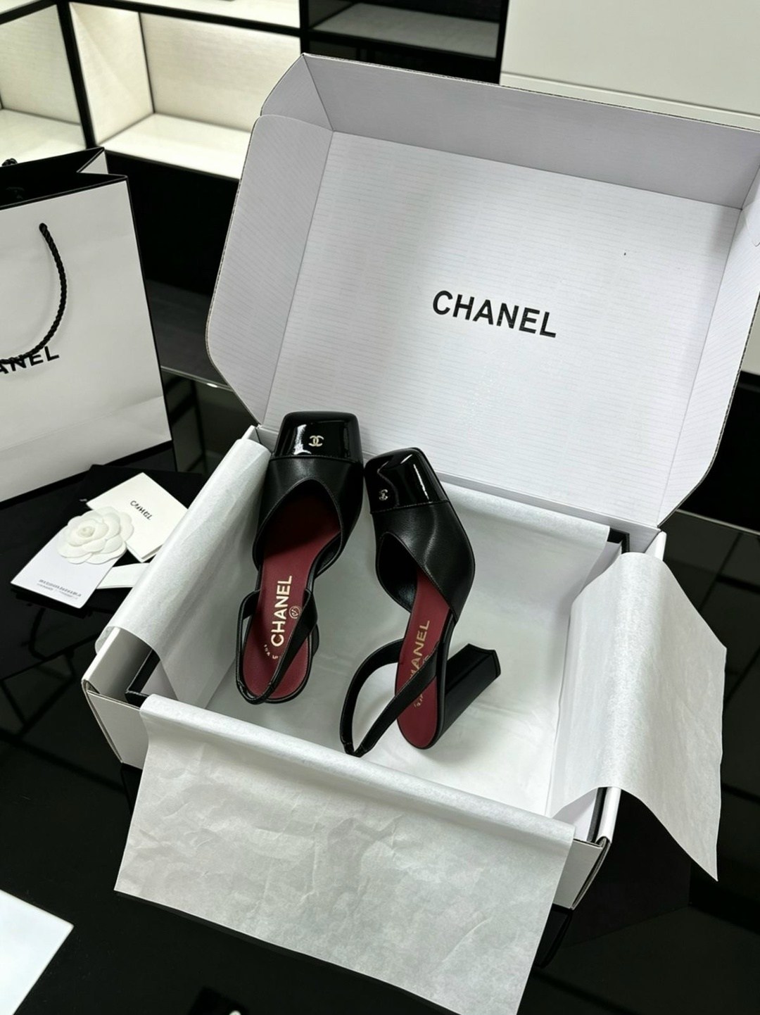 туфли chanel,босоножки chanel,босоножки шанель бежевые,кожаные бежевые босоножки chanel арт. 3c4n7,кожаные бежевые босоножки chanel