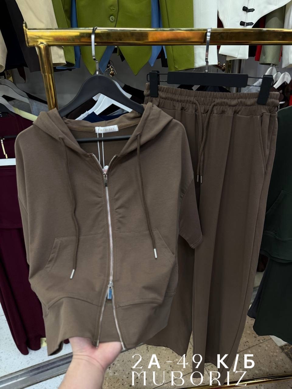 спортивный костюм brunello cucinelli,костюм спортивный,женские спортивные костюмы,женские костюмы,костюм