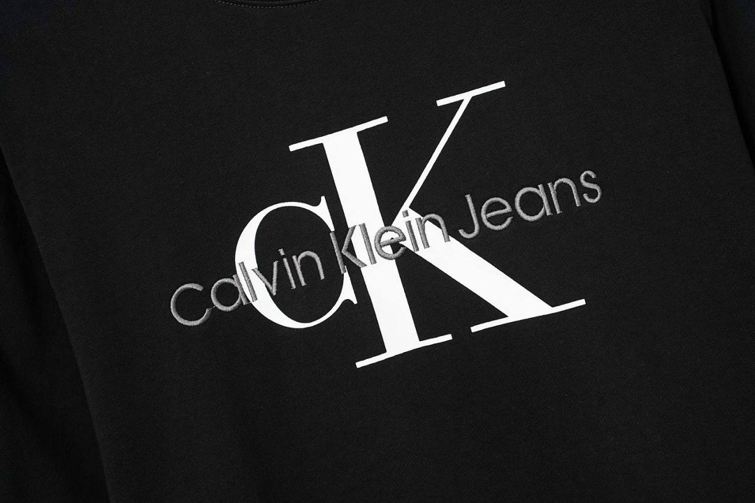 мужская футболка calvin klein,футболки мужские белые,футболки белые,футболки мужские,универсальные футболки
