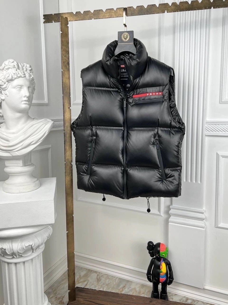 жилетка prada,жилетка пуховая,жилетка мужская прада,жилетка мужская prada,мужской жилет prada