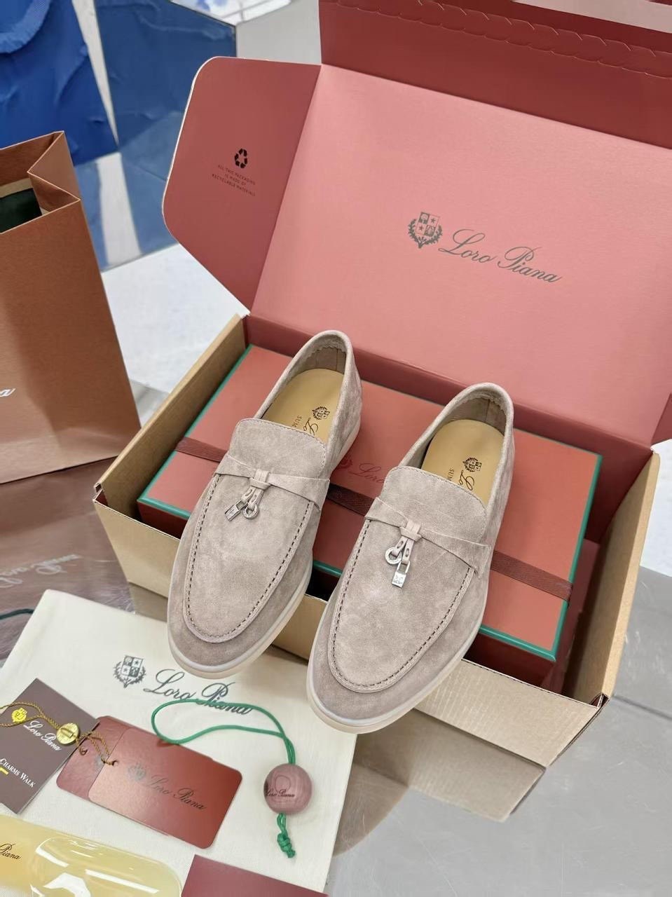 женские лоферы loro piana,замшевые женские лоферы loro piana розовые,,лоферы loro piana,лоферы замшевые