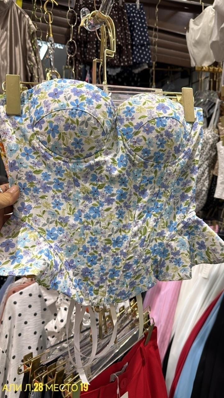 девушка,корсет,красивая девушка модель русская,топ корсет,кружевной корсет