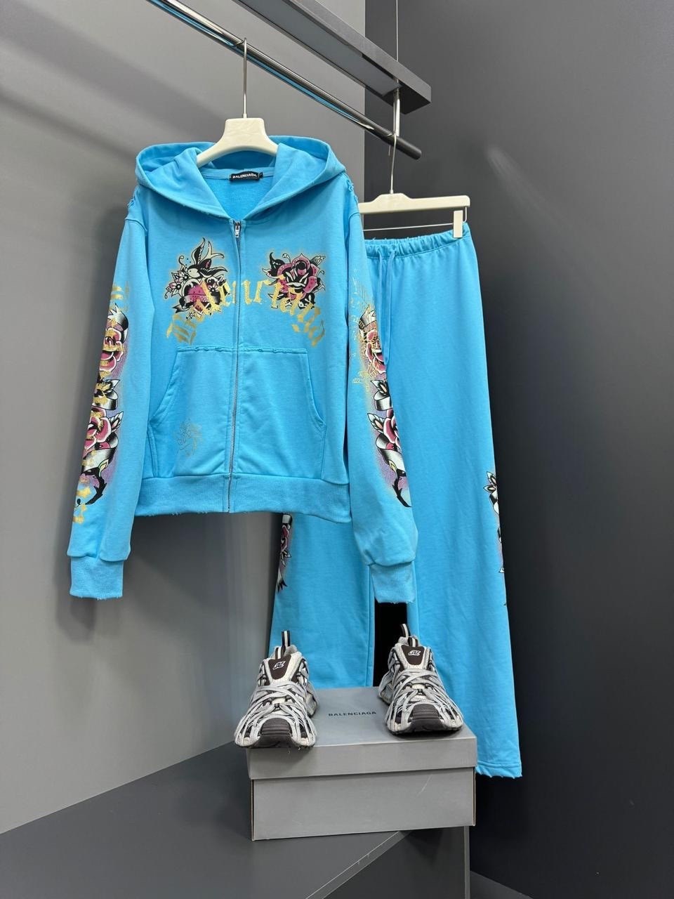 женский спортивный костюм,спортивный костюм,костюм велюровый,женский костюм,костюм голубой