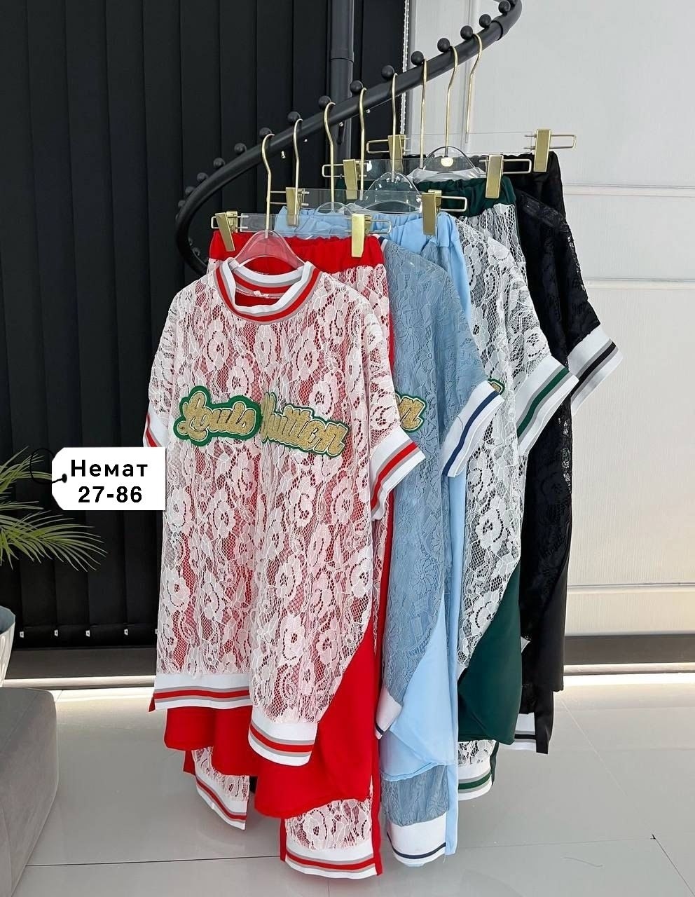 женский костюм,стильные костюмы,стильные женские костюмы,костюм gucci в люкс качестве с бомбезным принтом,костюм спортивный женский