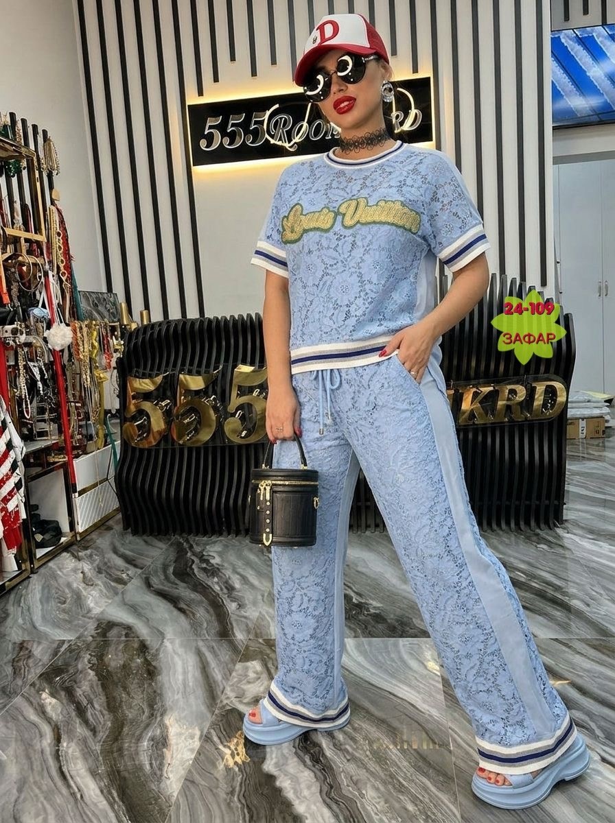 женские костюмы спортивные,костюм модный,костюм gucci в люкс качестве с бомбезным принтом,женские костюмы
