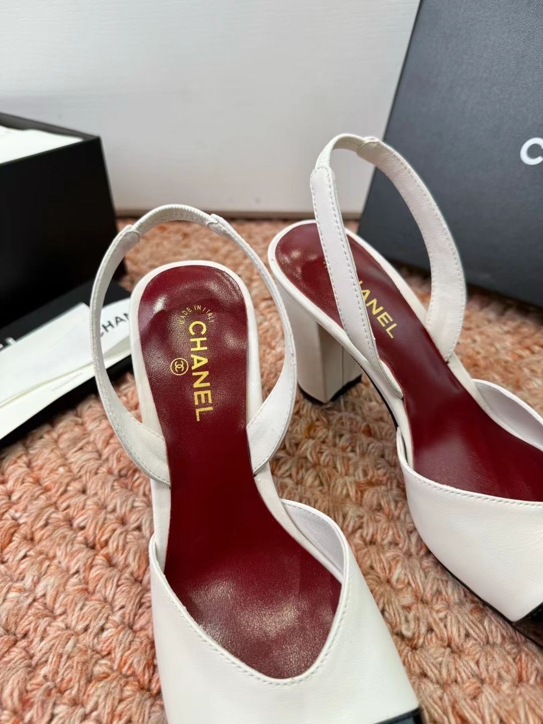 туфли chanel,босоножки chanel,босоножки шанель бежевые,кожаные бежевые босоножки chanel арт. 3c4n7,кожаные бежевые босоножки chanel