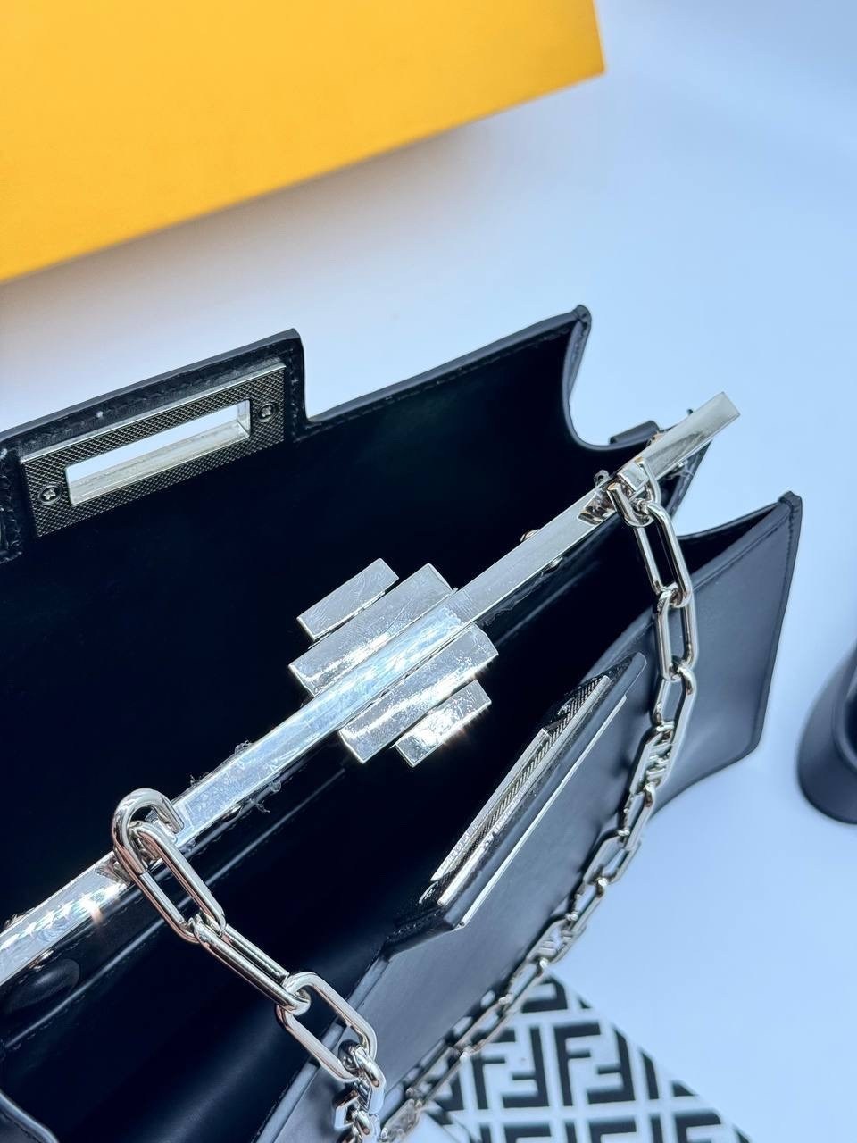 сумка fendi fendi сумка fendi,fendi сумка,fendi сумка на плечо,fendi женская сумка,fendi сумка fendi