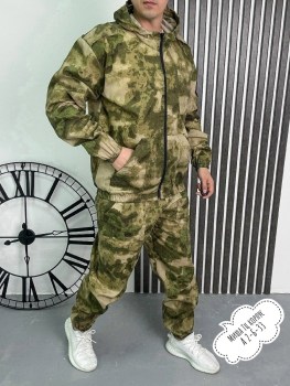 Костюм