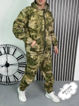 Костюм