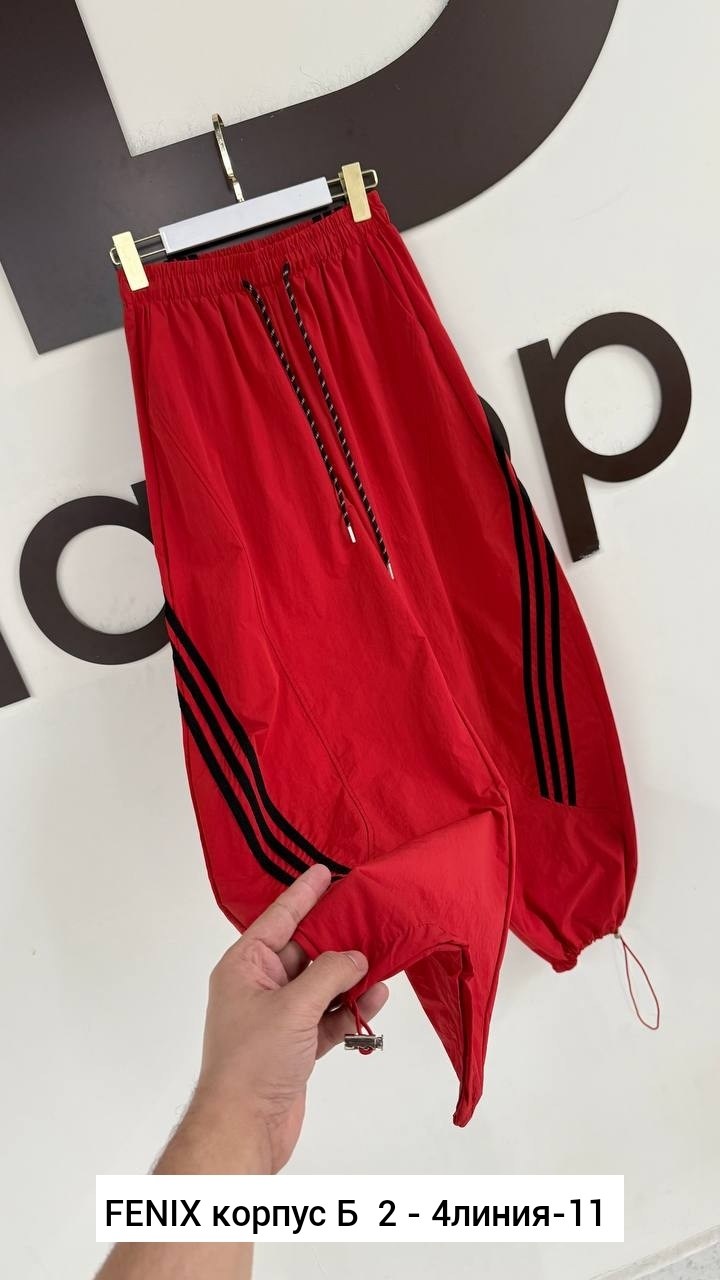 спортивные брюки,штаны спортивные,штаны адидас,спортивные брюки adidas,штаны женские