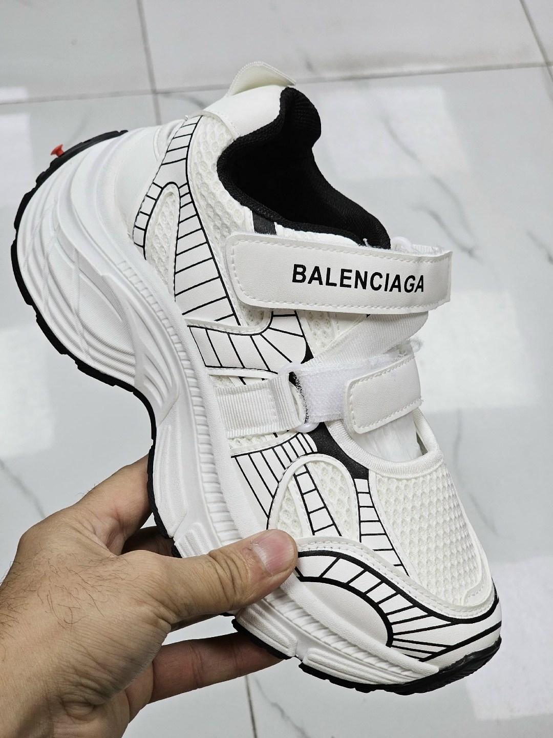 кроссовки balenciaga, balenciaga,кроссовки женские balenciaga,кроссовки баленсиага balenciaga,сандалии balenciaga