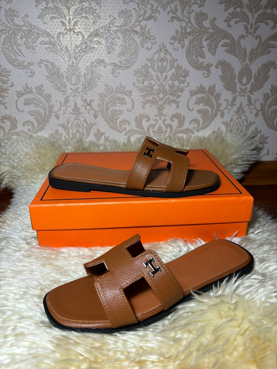 hermes шлепанцы,hermes шлепки женские,шлепки эрмес,шлепки гермес женские,шлепанцы женские