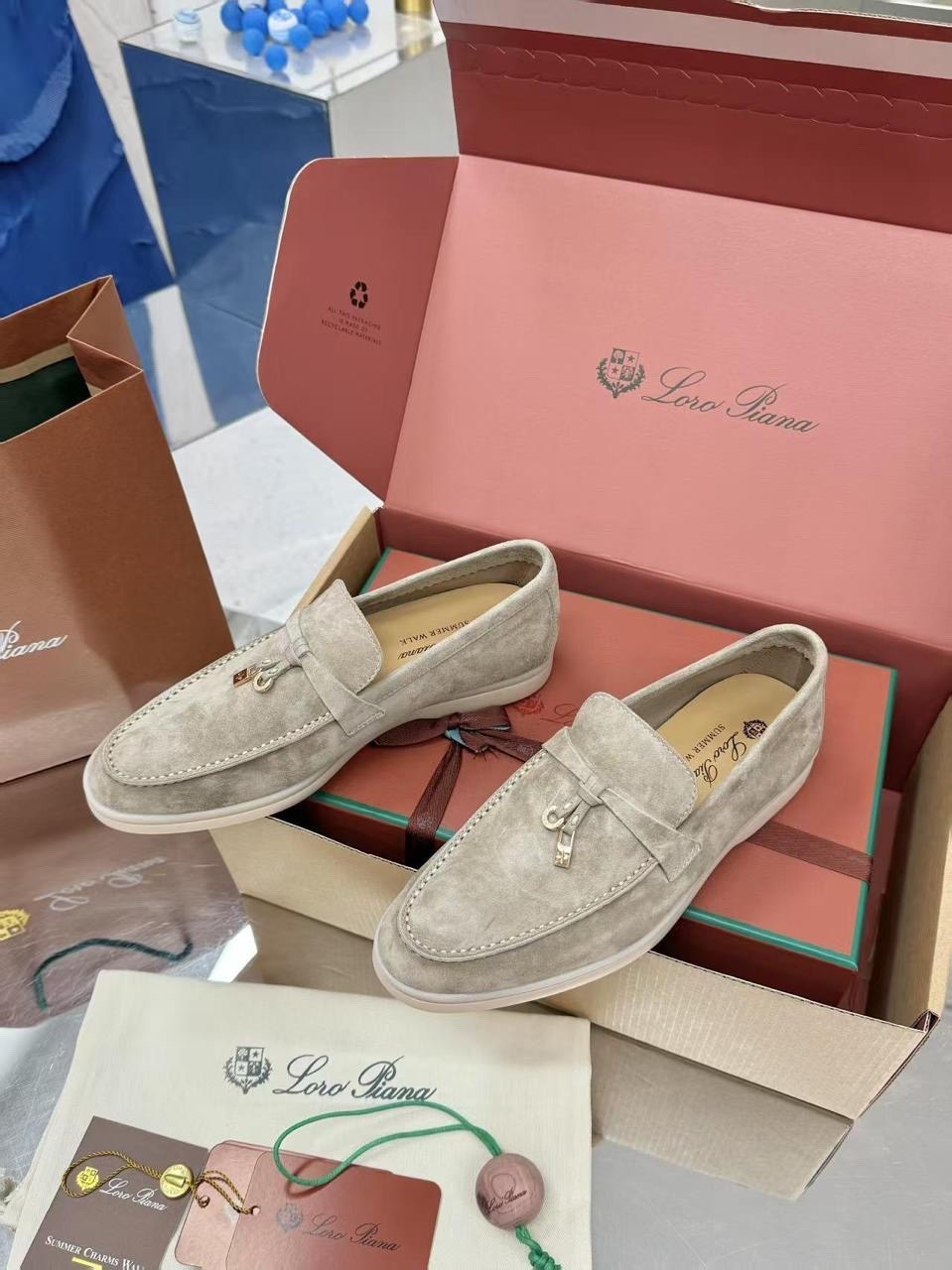 женские лоферы loro piana,замшевые женские лоферы loro piana розовые,,лоферы loro piana,лоферы замшевые