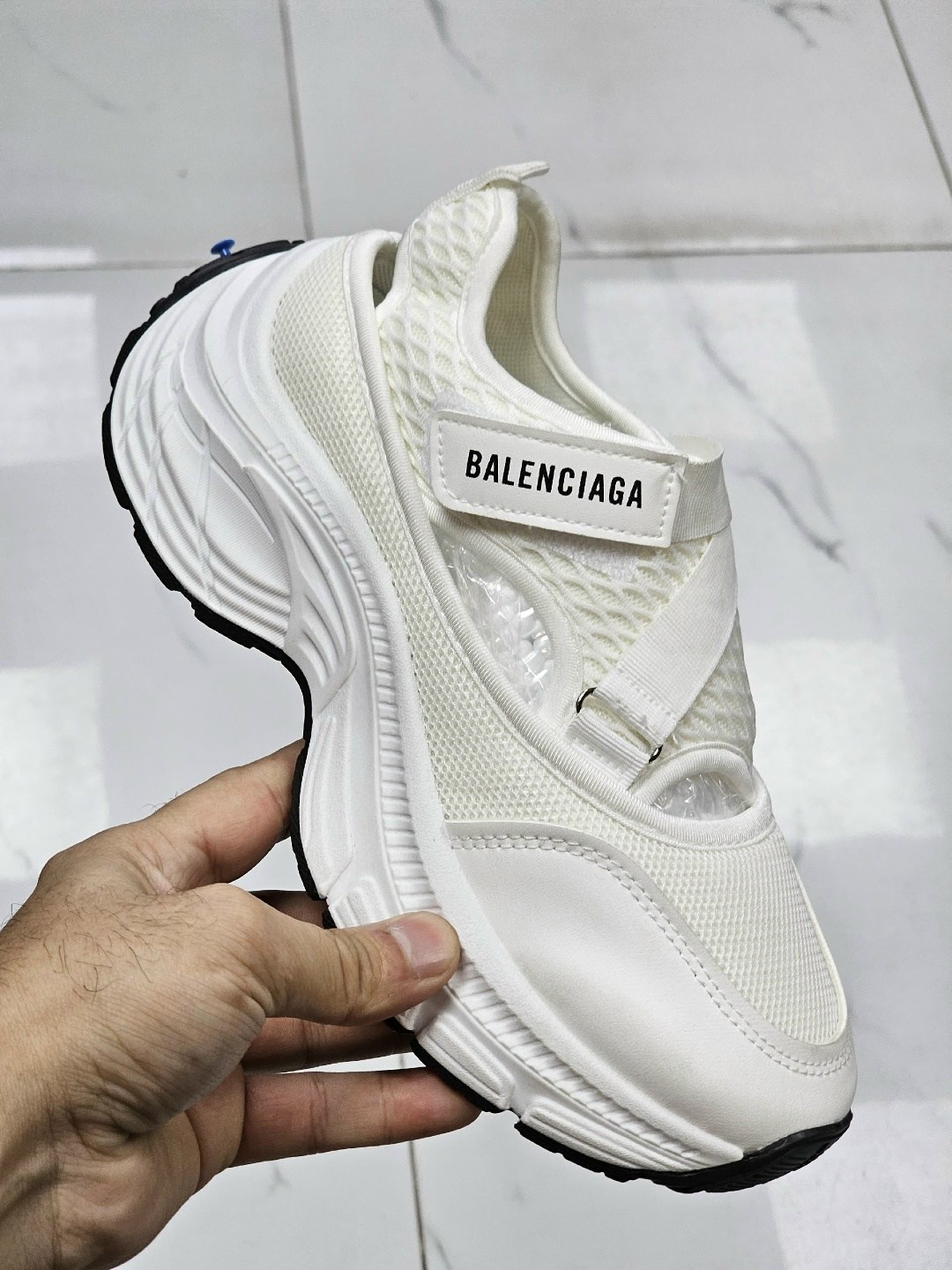кроссовки balenciaga, balenciaga,кроссовки женские balenciaga,кроссовки баленсиага balenciaga,сандалии balenciaga
