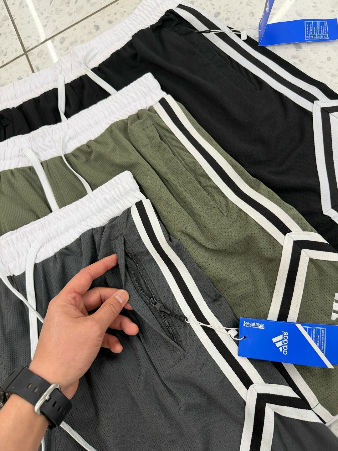 мужские спортивные шорты,шорты мужские,шорты мужские adidas,шорты adidas sportswear adidas,шорты адидас clima 365