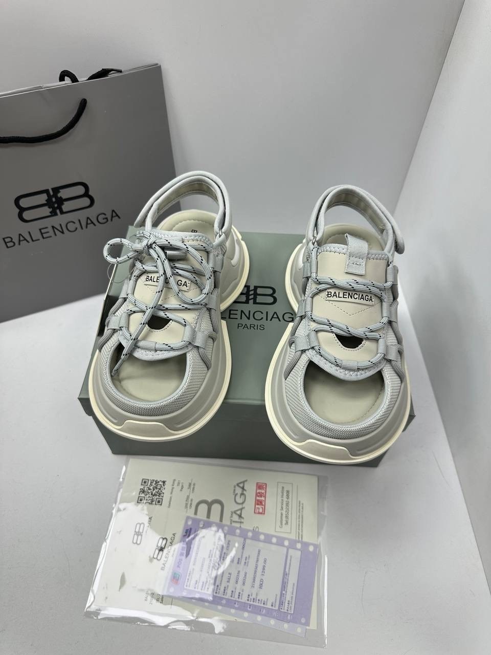 сандалии balenciaga,босоножки balenciaga,balenciaga кроссовки женские,кроссовки balenciaga,сандалии баленсиага женские