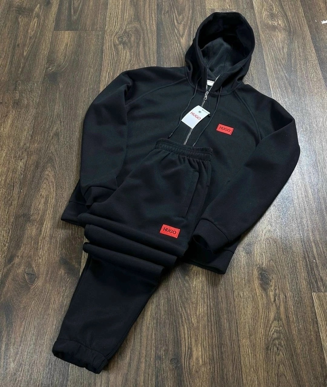 спортивный костюм hugo boss,спортивный костюм hugo,мужские толстовки hugo boss,мужской спортивный костюм boss с капюшоном
