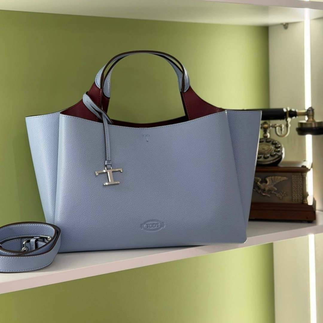 сумка женская tods,сумка,сумка женская брендовая,кожаная сумка тоут с подвеской логотипом tod's коричневый,сумка женская натуральная кожа