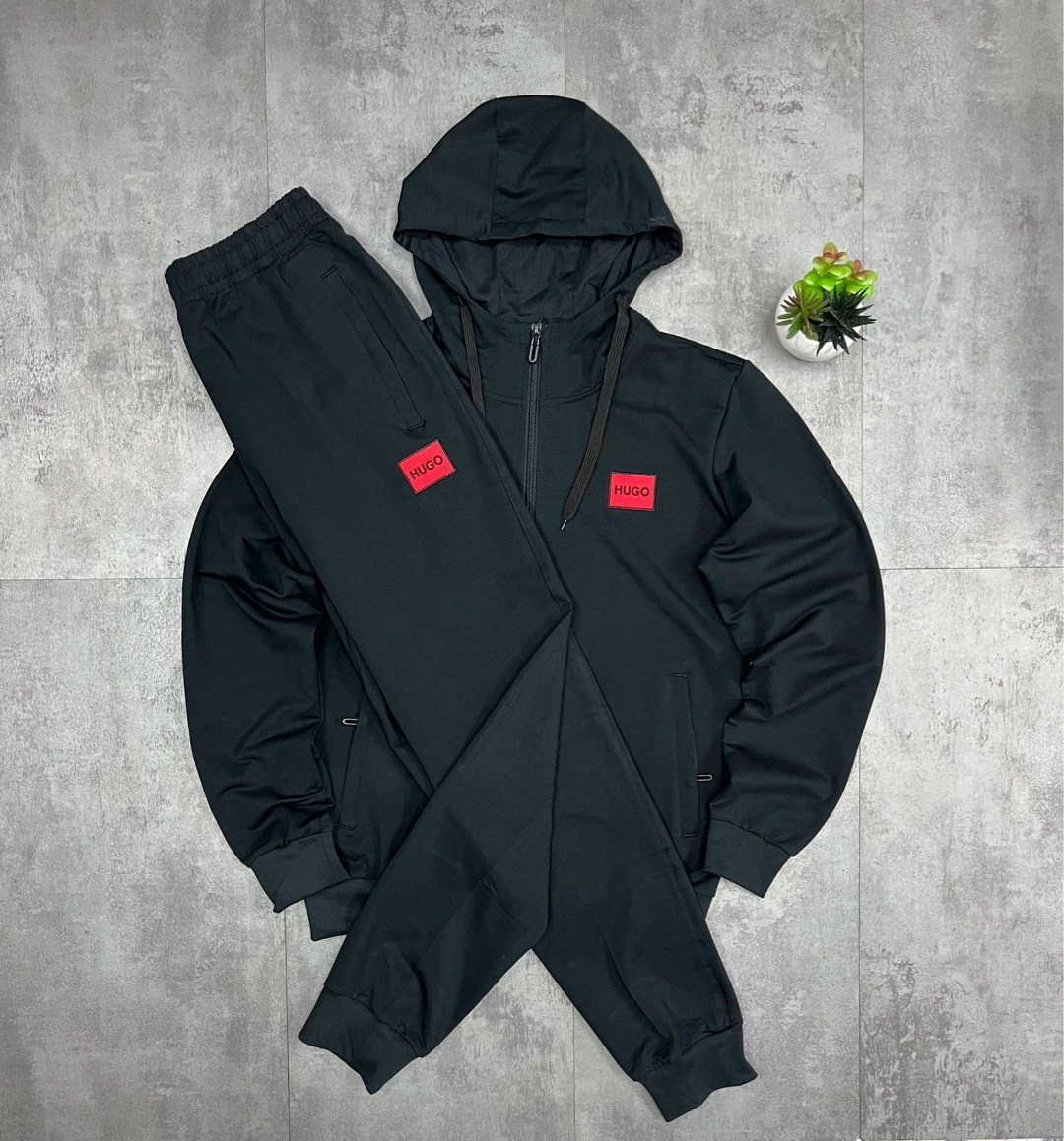 hugo boss костюм спортивный,мужские спортивные костюмы,спортивные костюмы для мужчин,спортивный костюм hugo,костюм спортивный