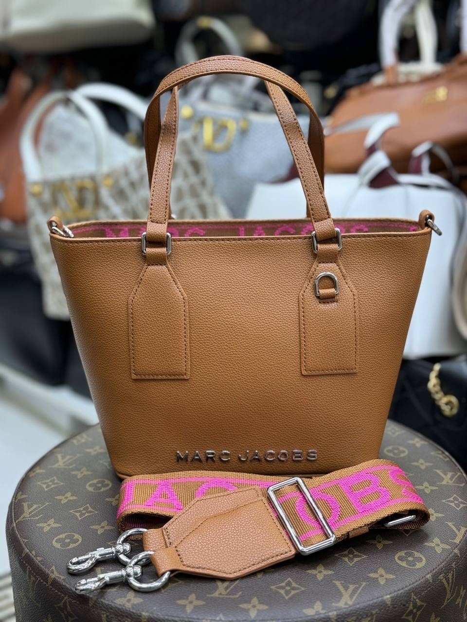женские сумки тоут marc jacobs,сумки marc jacobs,сумка женская marc jacobs,сумка марк джейкобс черный,сумка тоут marc jacobs