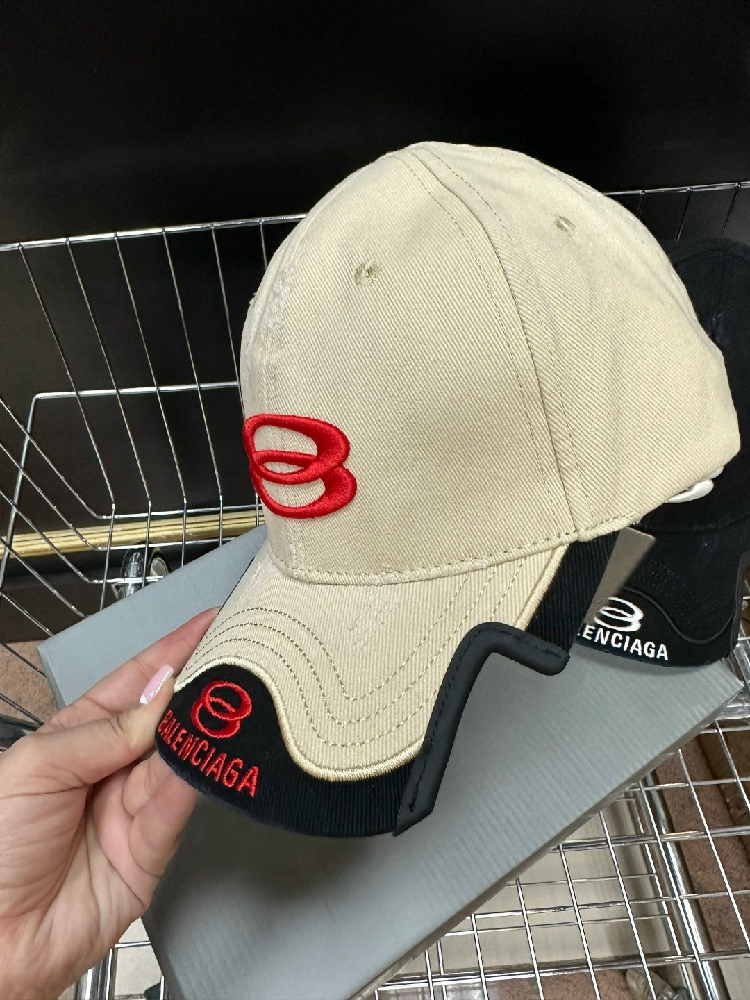 бейсболка balenciaga,кепка balenciaga кепка,кепка balenciaga,кепка баленсиага,кепка бейсболка balenciaga