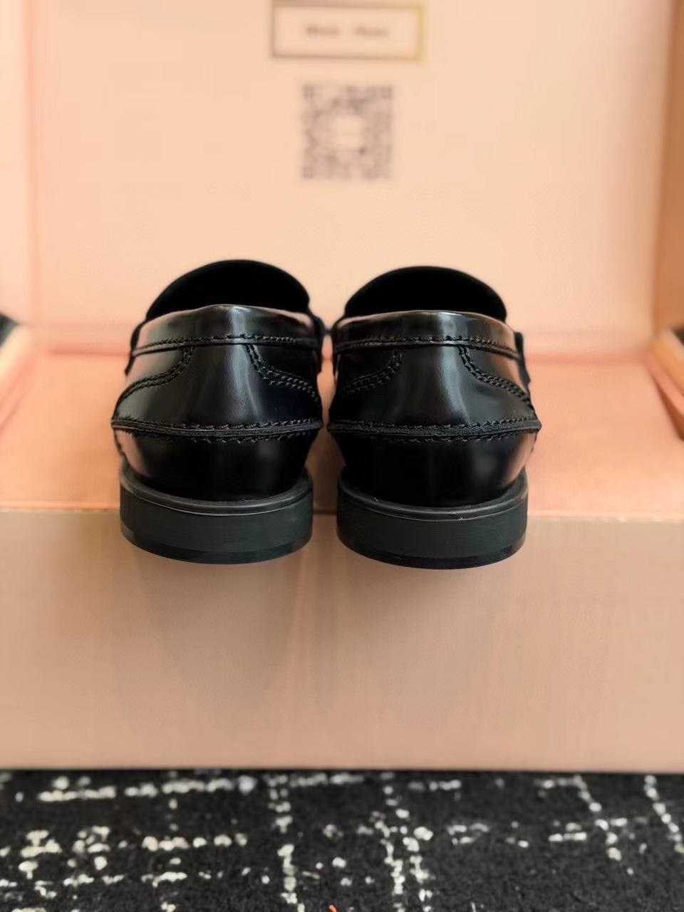 ,лоферы miu miu,лоферы женские,лоферы миу миу, женская