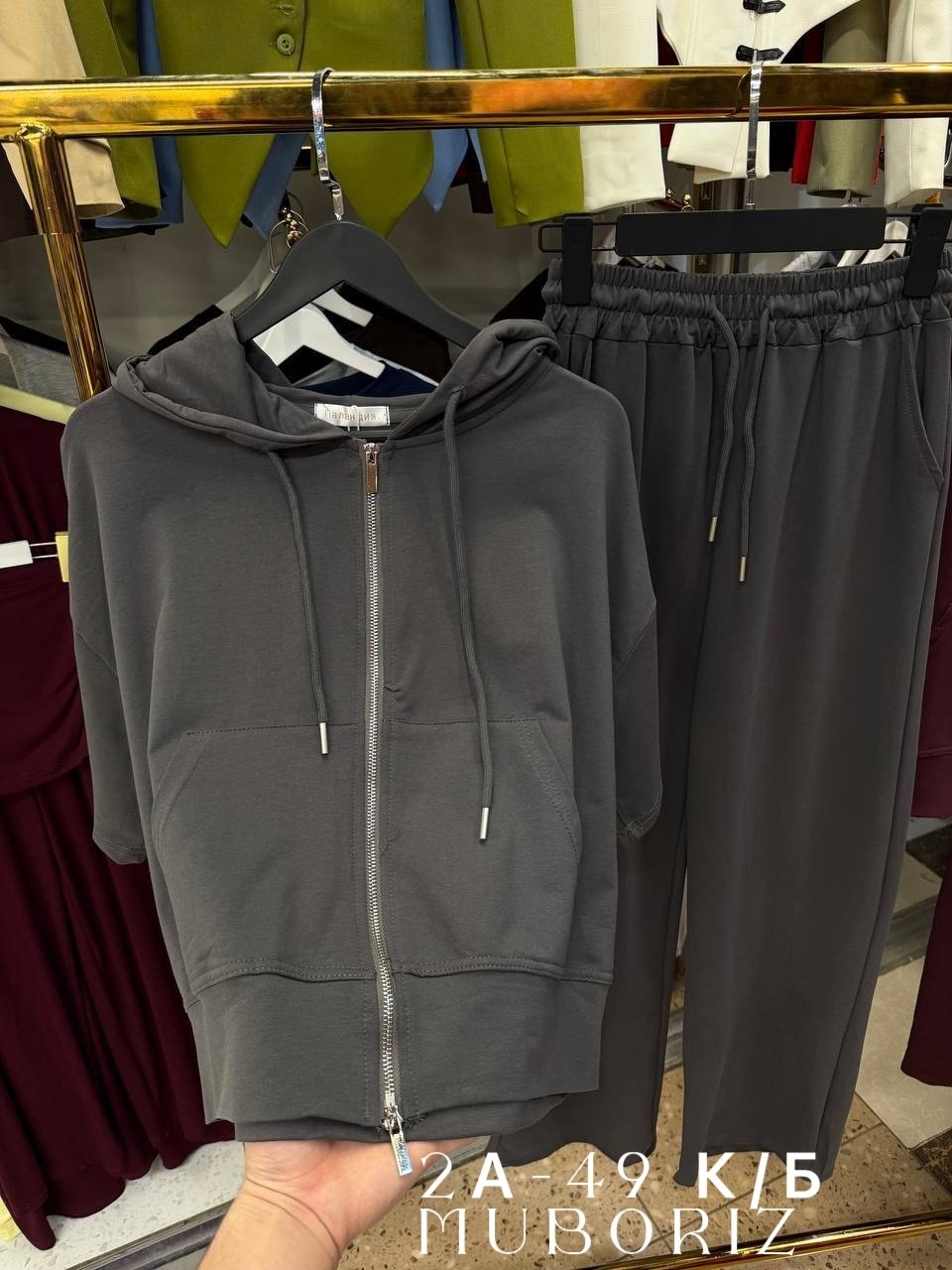 спортивный костюм brunello cucinelli,костюм спортивный,женские спортивные костюмы,женские костюмы,костюм