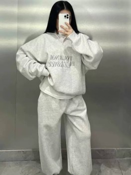 Костюм