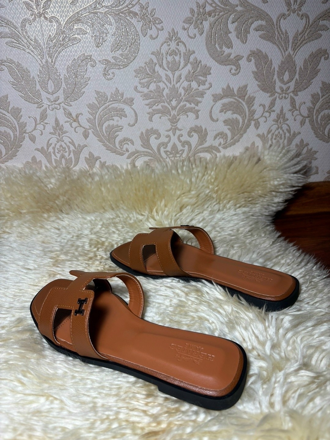 hermes шлепанцы,hermes шлепки женские,шлепки эрмес,шлепки гермес женские,шлепанцы женские