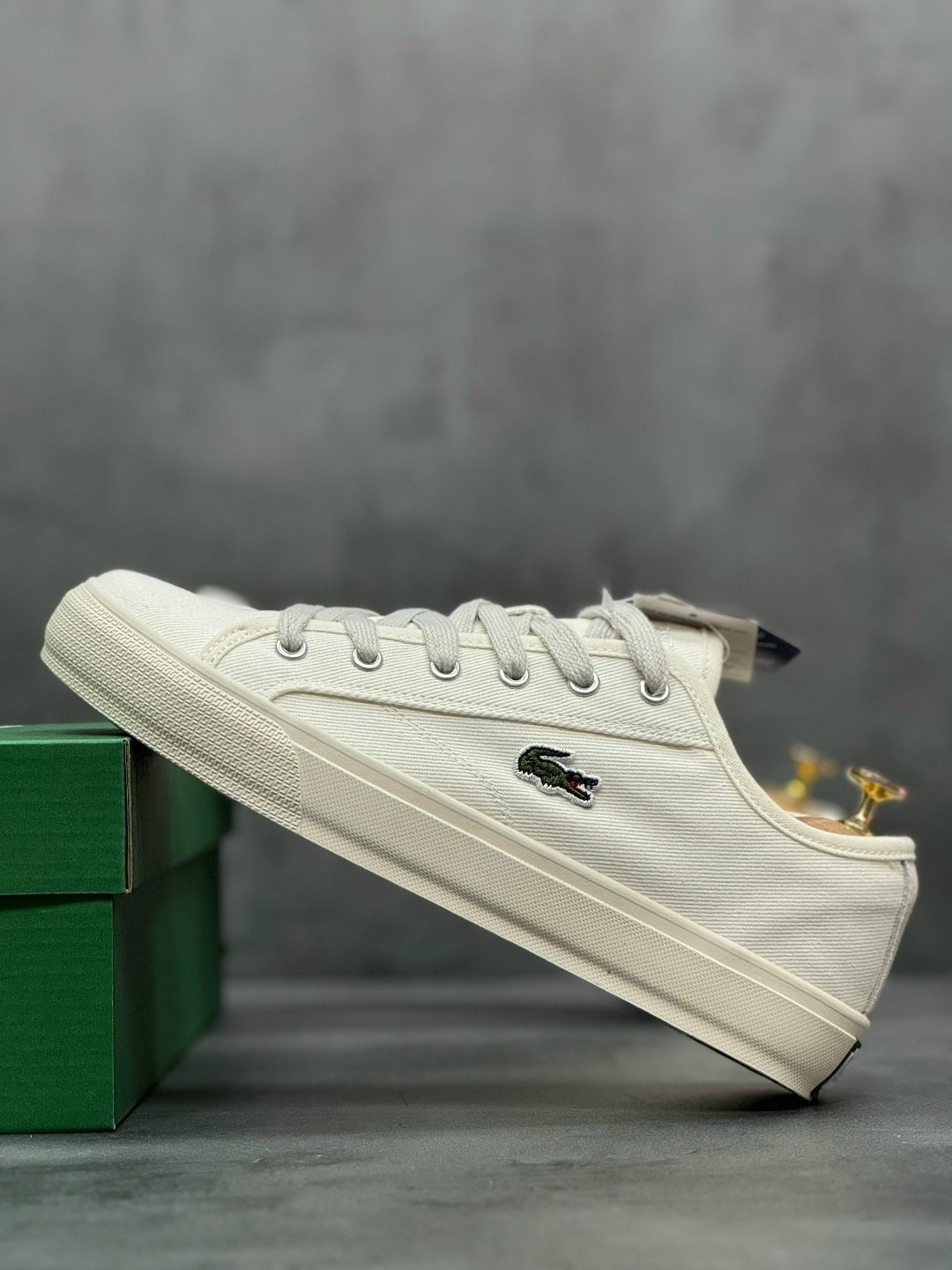 ,кроссовки lacoste,кеды lacoste,белые кеды лакост,кеды lacoste женские