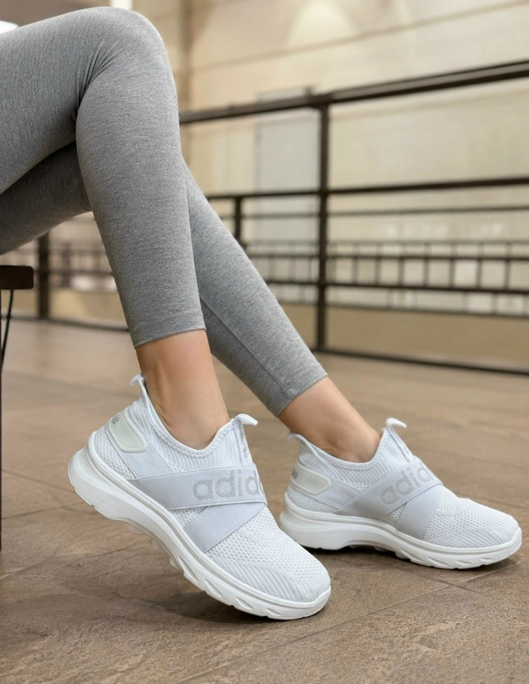 кроссовки adidas,кроссовки,повседневные кроссовки,женские кроссовки adidas,женские кроссовки