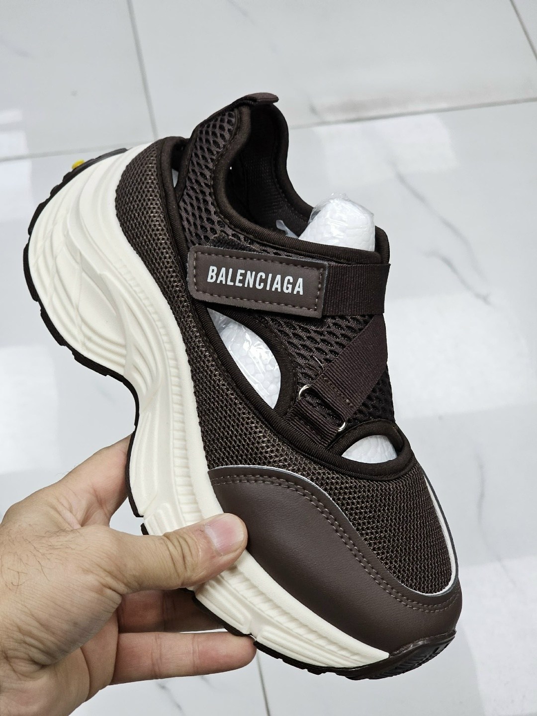 кроссовки balenciaga, balenciaga,кроссовки женские balenciaga,кроссовки баленсиага balenciaga,сандалии balenciaga