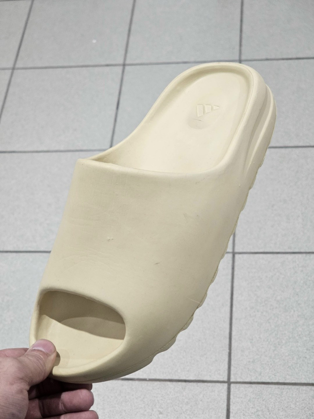 тапки adidas yeezy slide desert sand,adidas yeezy slide,шлепанцы adidas yeezy slide,шлепанцы yeezy slide,шлепанцы женские