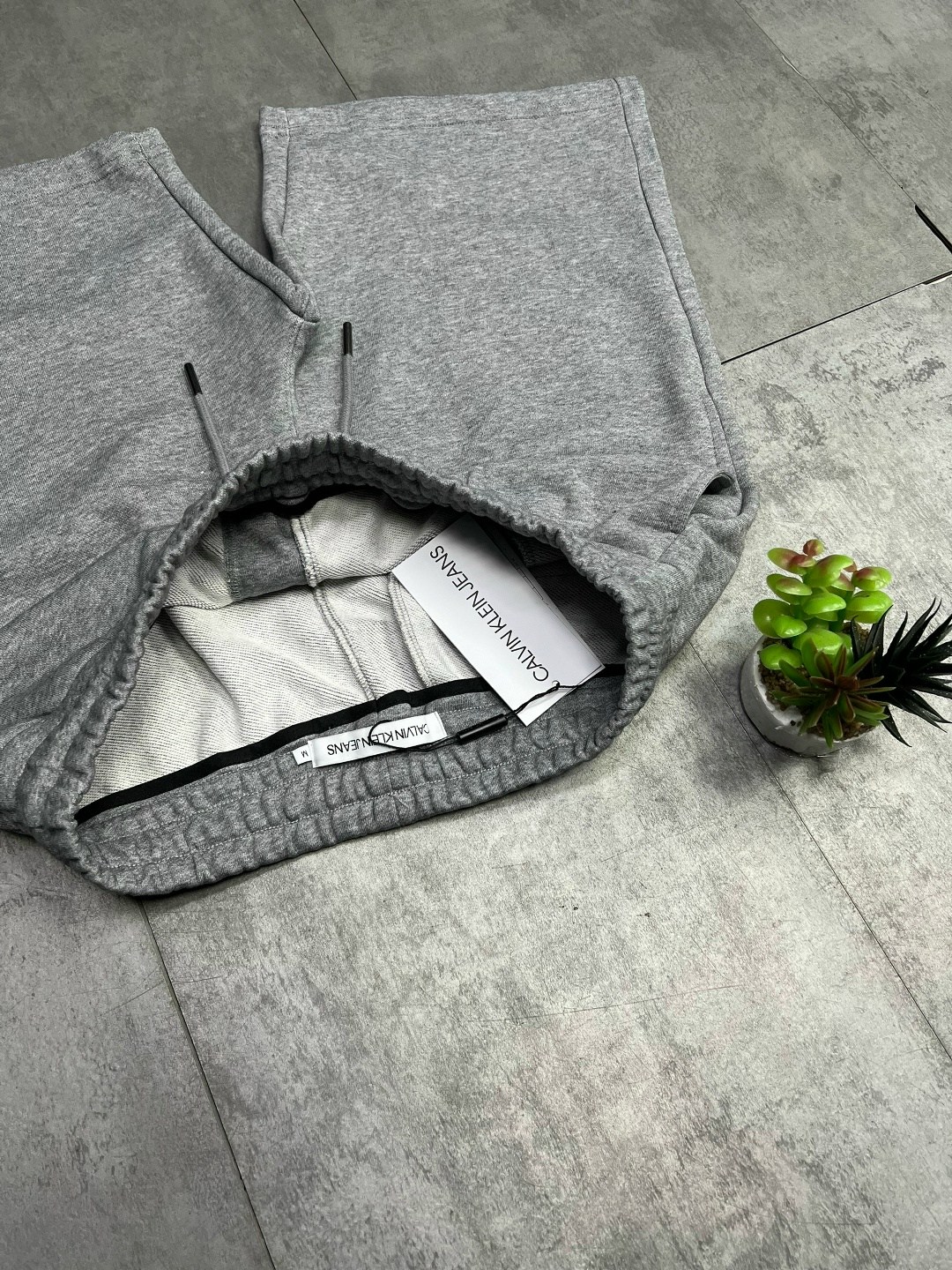 шорты мужские,шорты кельвин кляйн мужской,мужские шорты calvin klein,шорты calvin klein,черные шорты