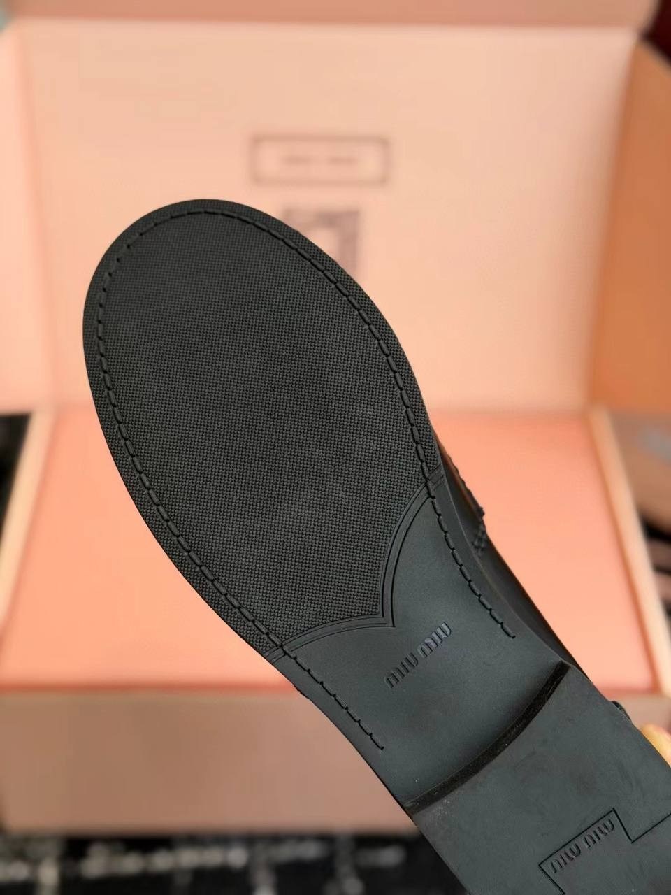,лоферы miu miu,лоферы женские,лоферы миу миу, женская