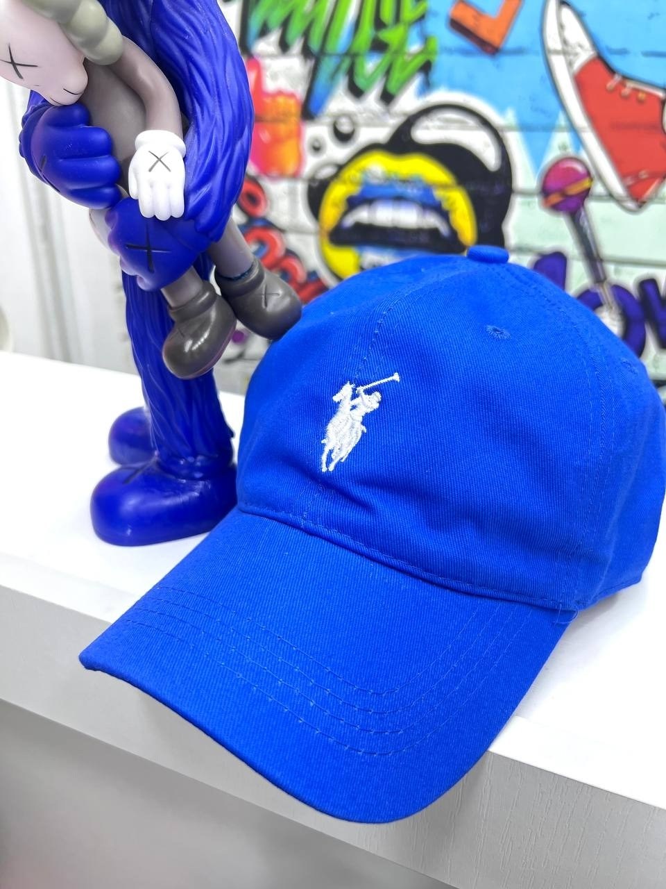бейсболка polo ralph lauren,кепка polo ralph lauren,синяя бейсболка polo ralph lauren,kaws фигурка,кепка поло ральф лорен