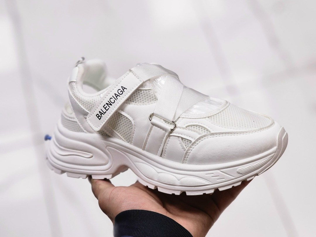 кроссовки женские balenciaga,кроссовки balenciaga,сандалии баленсиага трек,кроссовки balenciaga phantom,кроссовки баленсиага