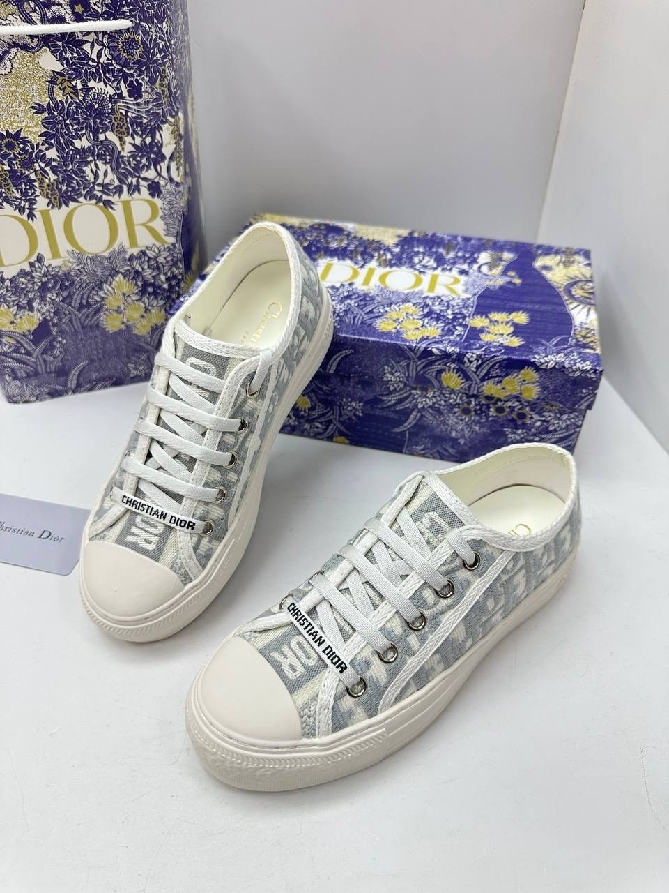 кеды christian dior,кеды женские christian dior,кеды christian dior walk n dior с логотипом,кеды christian dior walk n dior с логотипом розовый,кеды женские в стиле christian dior