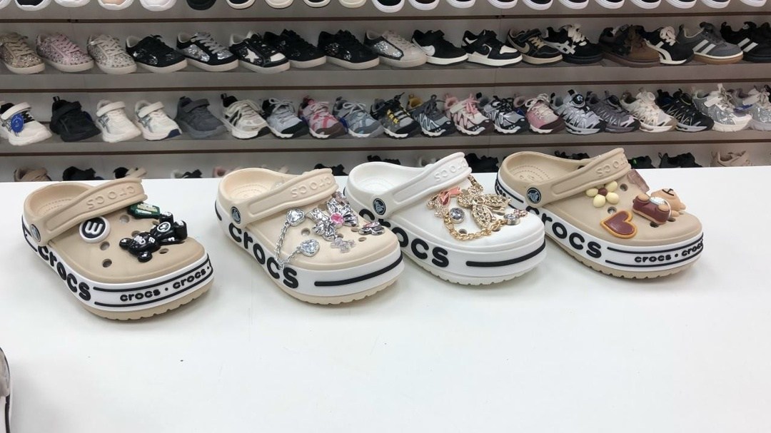 ,кроксы женские,crocs женские,сабо crocs,модные кроксы