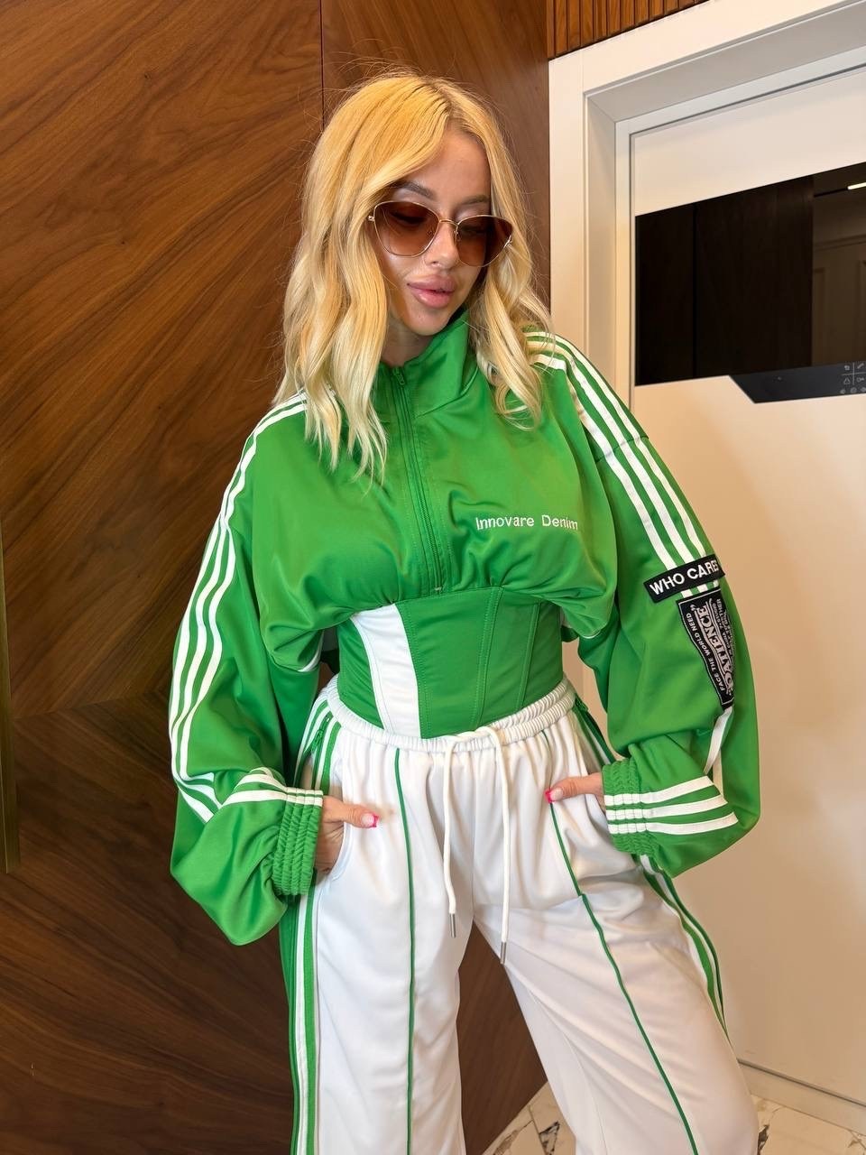 костюм спортивный женский,стиль одежда,adidas originals adicolor tracksuit trousers in scarlet,женский костюм,спортивный костюм