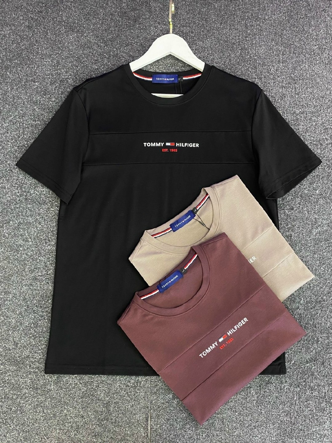 футболка мужская tommy hilfiger,футболка tommy hilfiger,футболка томми хилфигер красная,мужская футболка,tommy hilfiger tommy hilfiger